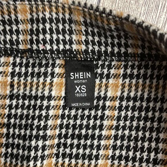 Shein Houndstooth Mini Skirt Size XS NWOT - Picture 3 of 6